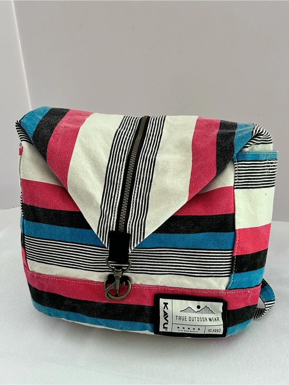 Kavu Free Range Sail Stripe Cotton Canvas Bucket-Style Backpack UNISEX